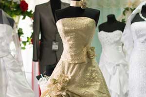 REPORTS OF BRIDAL GOWNS / HAUTE COUTURE